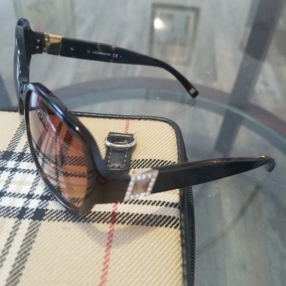 Liz claiborn sunglasses - Picture 6 of 9